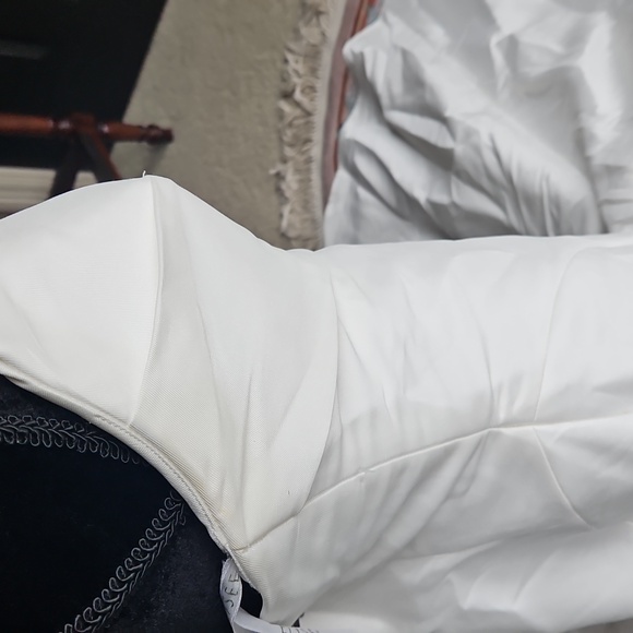 Elysee Seraphine Wedding Dress - Picture 9 of 17